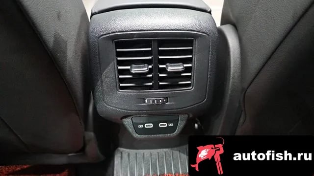Volkswagen T-Roc Tyrok 2021 года - похожие автомобили
