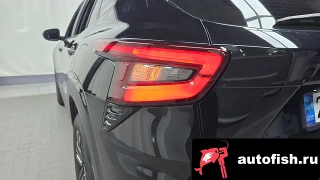 Chevrolet (GM Daewoo) Trax Trax Crossover 2023 года - похожие автомобили