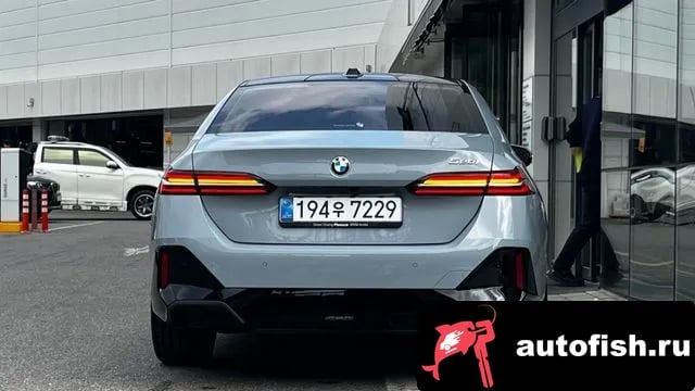 BMW 5-Series 5 Series (G60) 2024 года - вид 4