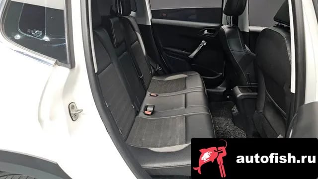 Peugeot 2008 2008 2018 года - похожие автомобили
