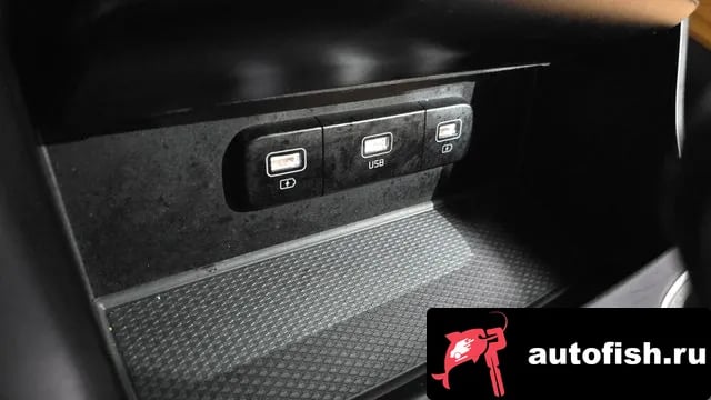 Kia Carnival Carnival 4th generation 2023 года - похожие автомобили