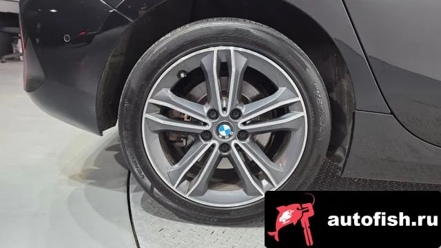 BMW 1-Series 1 Series (F40) 2022 года - вид 5