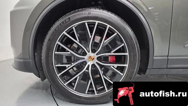 Porsche Macan Makan EV 2025 года - вид 5