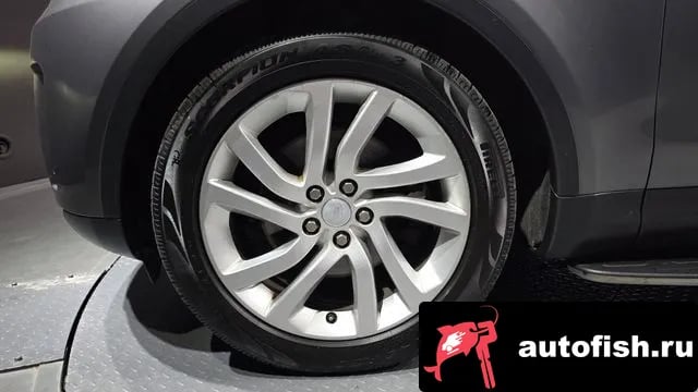 Land Rover Discovery Discovery 5 2018 года - вид 5