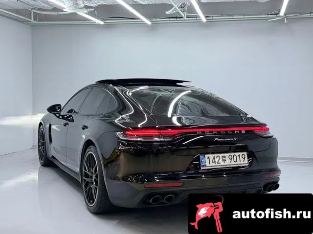Porsche Panamera Panamera (971) 2021 года - вид 4