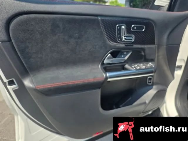 Mercedes-Benz GLA-Class GLA - Class H247 2025 года - вид 6