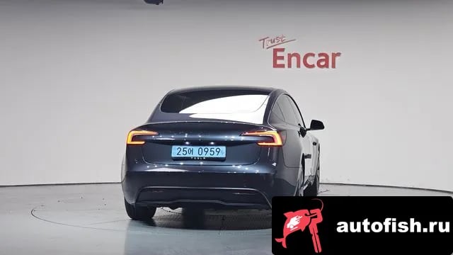 Tesla Model 3 Model 3 2025 года - вид 3