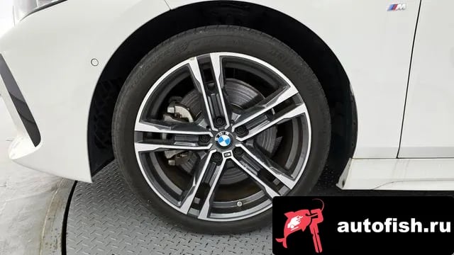 BMW 1-Series 1 Series (F40) 2023 года - вид 5