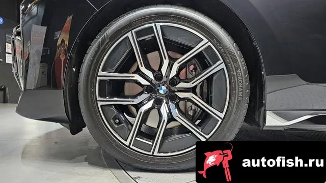 BMW 7-Series 7 Series (G70) 2025 года - вид 5