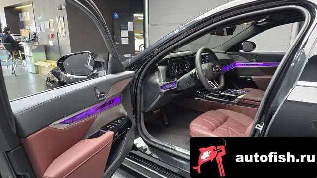 BMW 7-Series 7 Series (G70) 2025 года - похожие автомобили