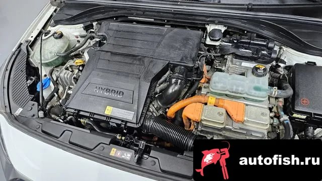Hyundai Ioniq The New Ionic Hybrid 2019 года - вид 6