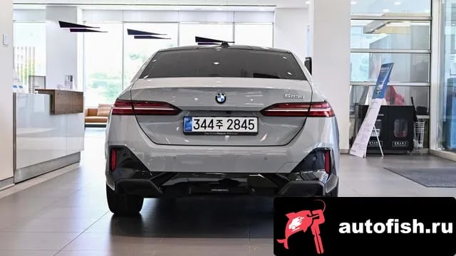 BMW 5-Series 5 Series (G60) 2025 года - вид 4