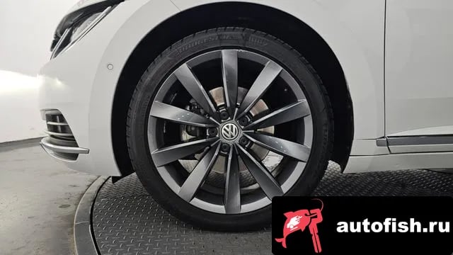 Volkswagen Arteon Atheon 2020 года - вид 5