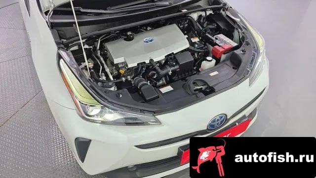 Toyota Prius Prius 4th Generation 2022 года - вид 6