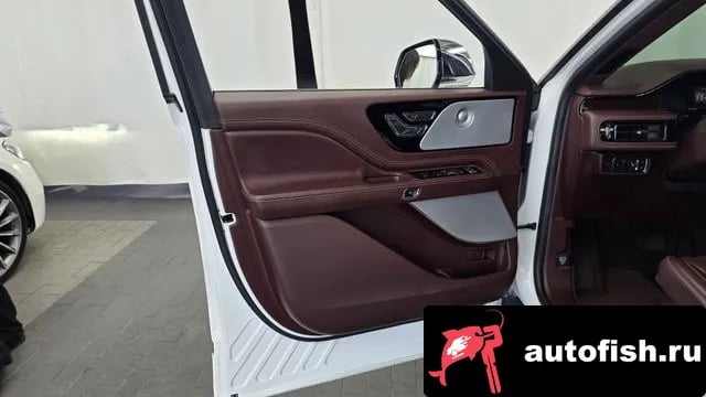 Lincoln Aviator Aviator 2nd generation 2022 года - похожие автомобили