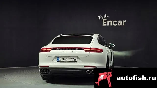 Porsche Panamera Panamera (971) 2018 года - вид 4