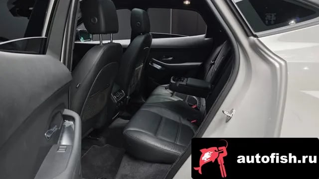 Jaguar E-PACE E-PACE 2018 года - похожие автомобили