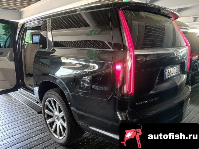 Cadillac Escalade Escalade 5th Generation 2021 года - вид 3