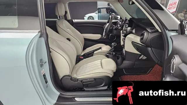 Mini Cooper Cooper 2018 года - похожие автомобили