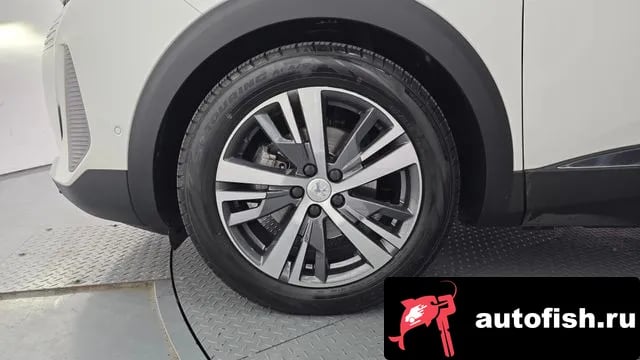 Peugeot 5008 5008 second generation 2021 года - вид 5