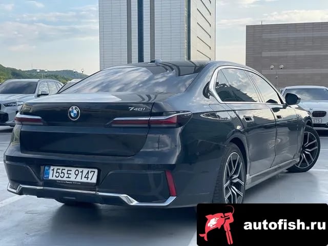 BMW 7-Series 7 Series (G70) 2025 года - вид 6