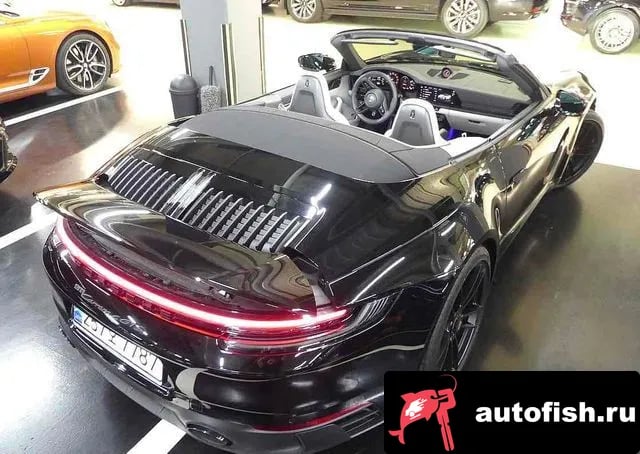 Porsche 911 911 (992) 2023 года - вид 2