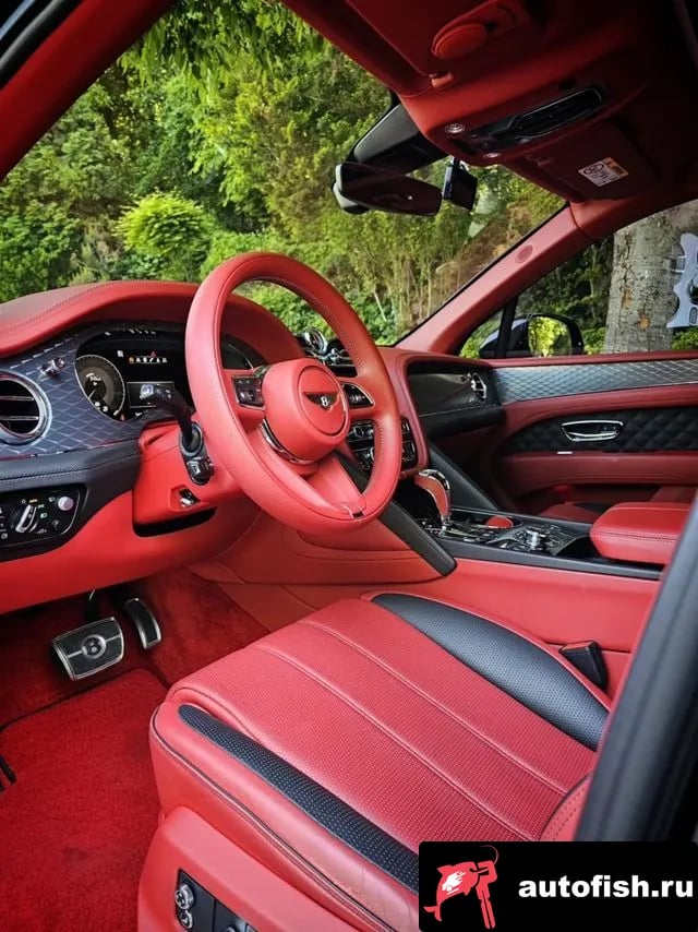 Bentley Bentayga Benteiga 2022 года - похожие автомобили