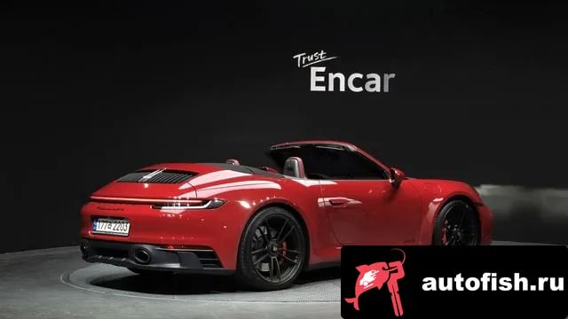 Porsche 911 911 (992) 2022 года - вид 2