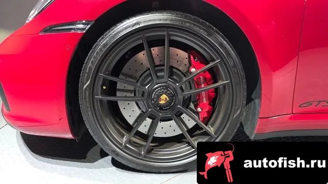 Porsche 911 911 (992) 2022 года - вид 5
