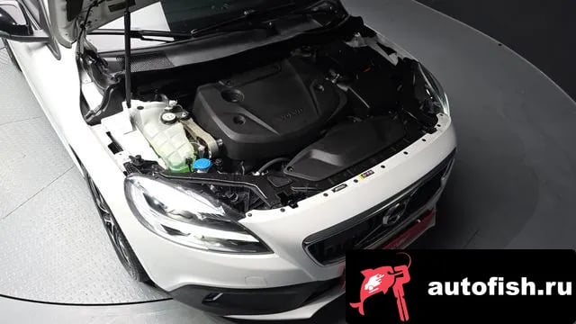 Volvo V40 V40 Cross-Country 2019 года - вид 6