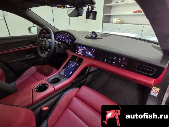Porsche Taycan Taikan 2025 года - похожие автомобили