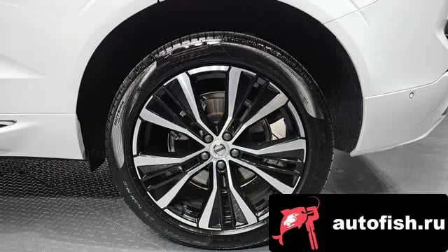 Volvo XC60 XC60 second Generation 2025 года - похожие автомобили