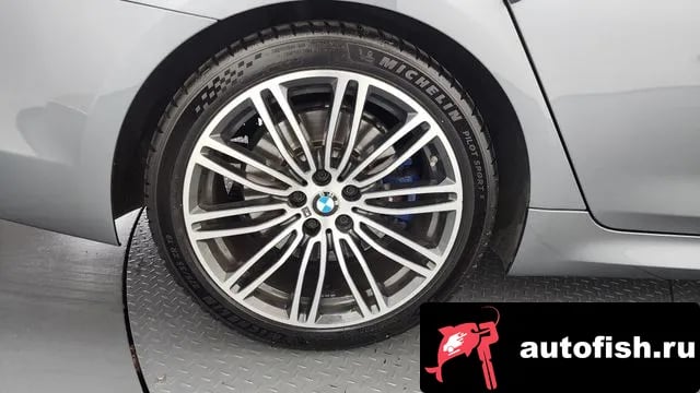 BMW 5-Series 5 Series (G30) 2019 года - вид 5
