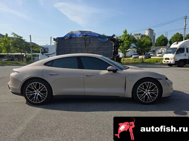 Porsche Taycan Taikan 2023 года - похожие автомобили