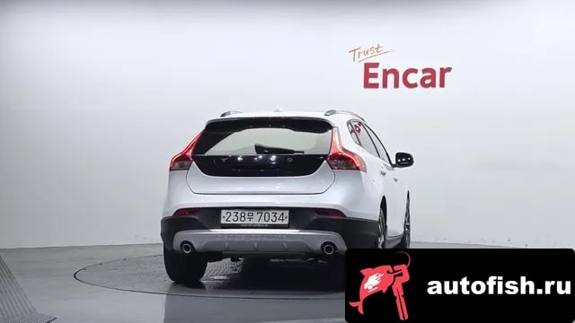 Volvo V40 V40 Cross-Country 2019 года - вид 4