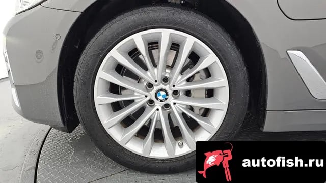 BMW 5-Series 5 Series (G30) 2021 года - вид 5