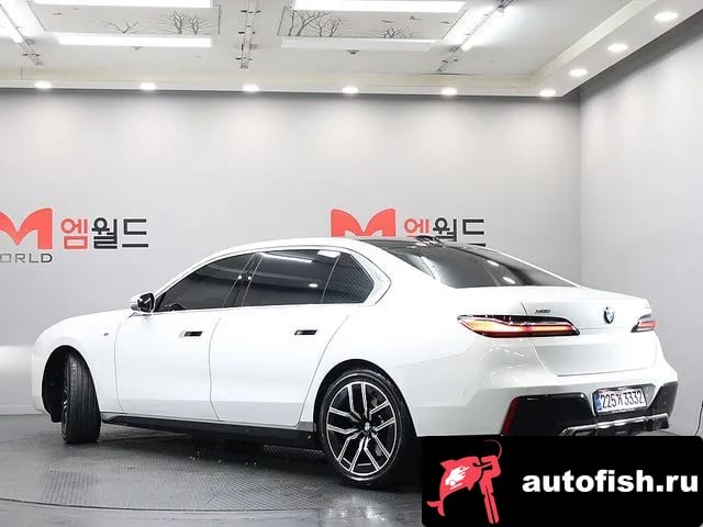 BMW 7-Series 7 Series (G70) 2024 года - вид 3