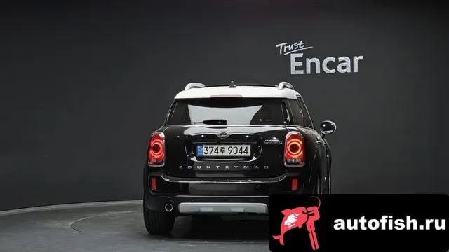 Mini Countryman Cooper D Country Man 2018 года - вид 4