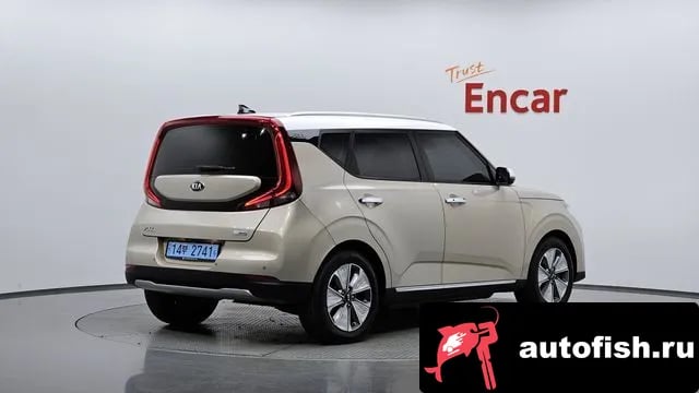 Kia Soul Saul Booster EV 2019 года - автомобиль из Южной Кореи
