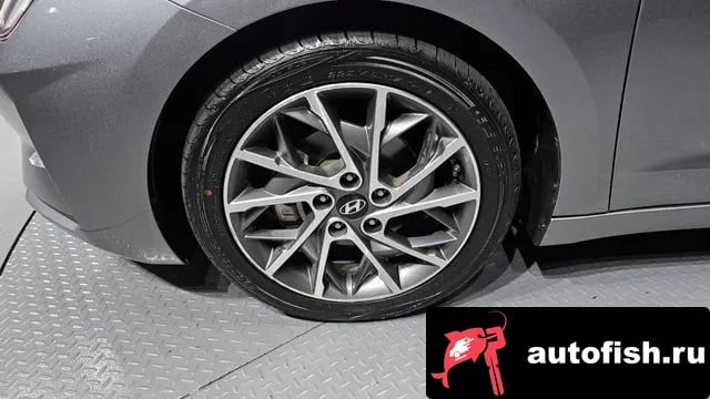 Hyundai AVANTE The New Avante AD 2018 года - вид 5