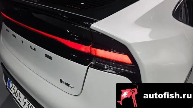 Toyota Prius Prius 5th Generation 2025 года - похожие автомобили