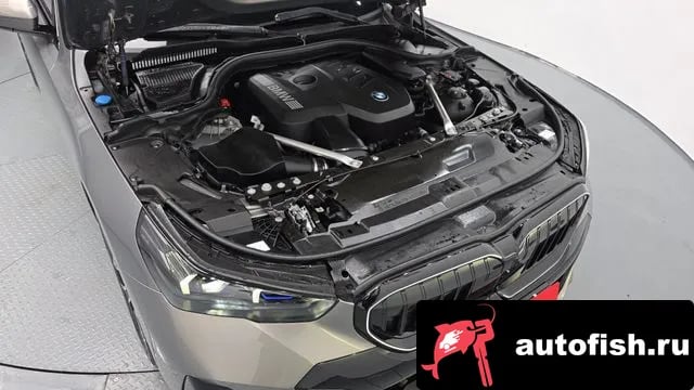 BMW 5-Series 5 Series (G60) 2025 года - вид 6