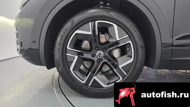 Volkswagen Touareg Tuareg 3rd generation 2025 года - вид 5