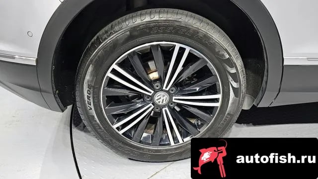 Volkswagen Tiguan Tiguan second Generation 2020 года - вид 5