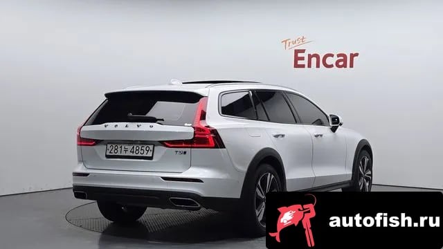 Volvo V60 V60 Cross-country 2nd Generation 2020 года - вид 1