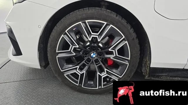 BMW 5-Series 5 Series (G60) 2025 года - вид 5