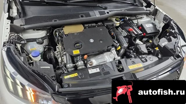 Peugeot 2008 2008 Second generation 2023 года - вид 6