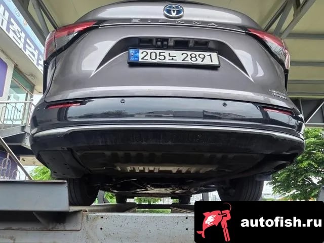 Toyota Sienna Siena 4th Generation 2023 года - вид 2