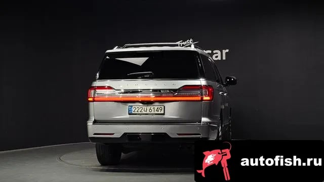 Lincoln Navigator Navigator 4th generation 2021 года - вид 4