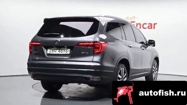 Honda Pilot Pilot 3rd generation 2018 года - вид 2